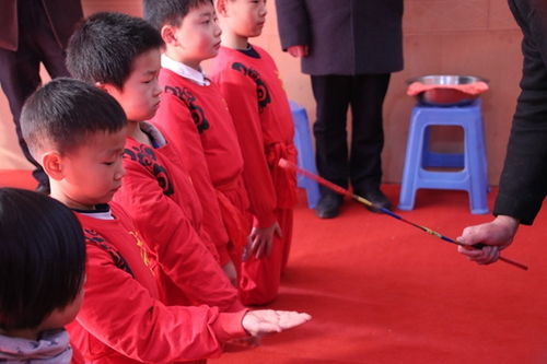 非遺傳承人李龍祥弘揚(yáng)優(yōu)秀傳統(tǒng)文化傳承千年拜師禮儀